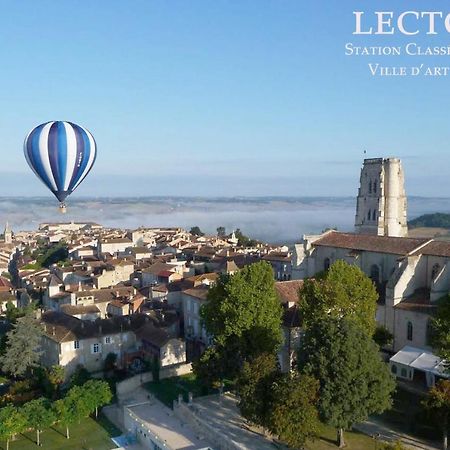 Gite Des Remparts A Лектур Екстериор снимка